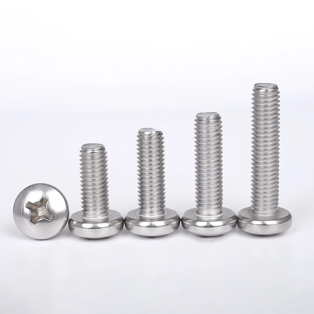 هل يمكن أن تنشأ اضطرابات التجميع الآلي من اختلافات مجموعة برغي الماكينة GB818 Pan Head Cross Recessed Machine Screw؟